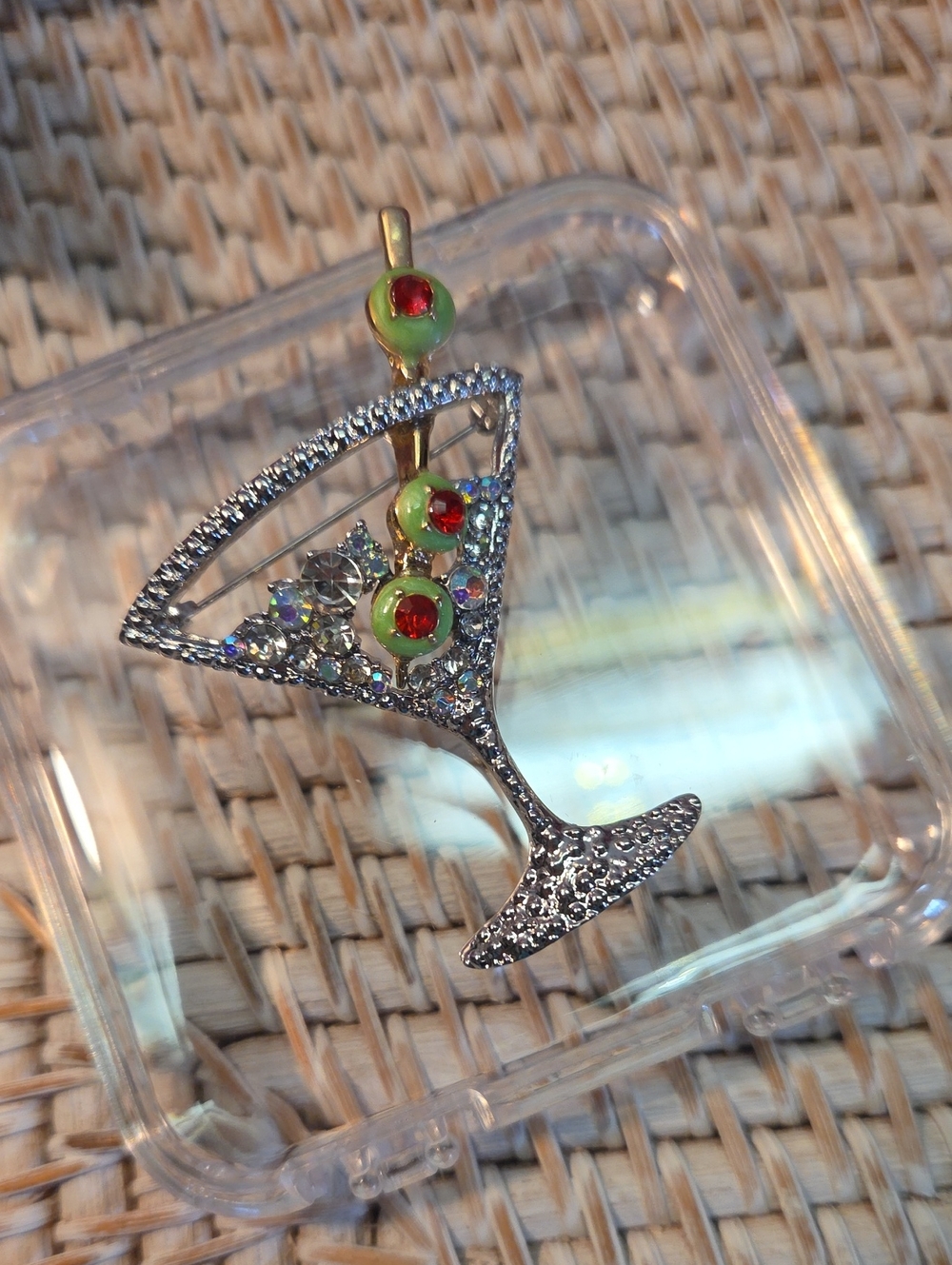 Fashion Jewelry Silver Martini Glass Brooch with Green Olive Accents